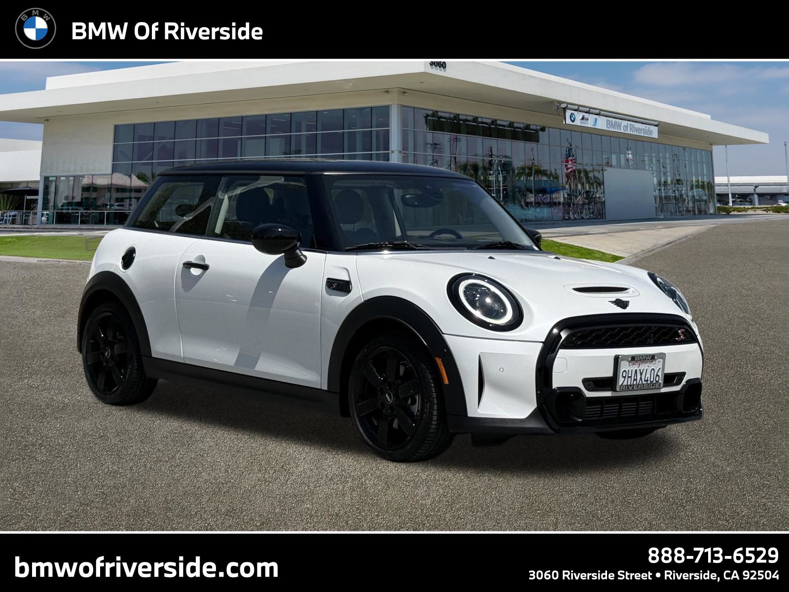 Nanuq White Metallic 2024 MINI Cooper Hatchback Front-Wheel Drive 7-Speed Automatic