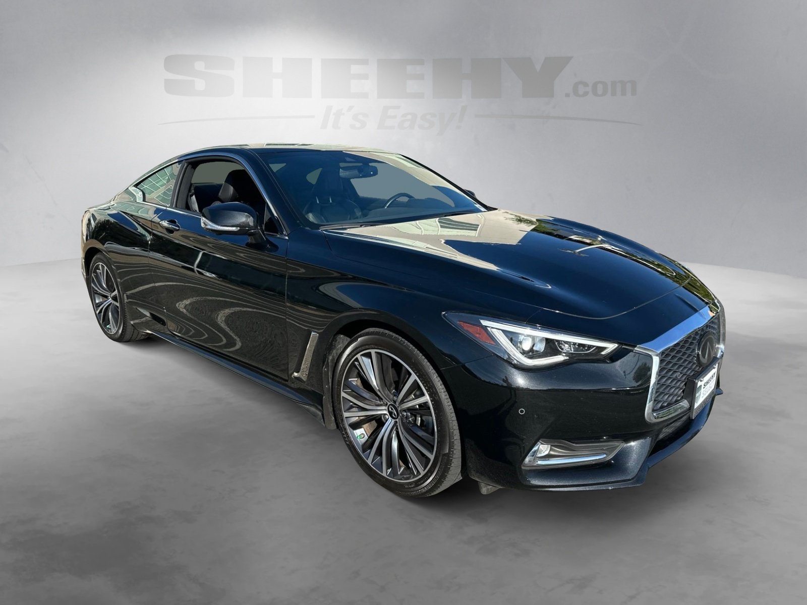 Used 2022 Black INFINITI LUXE image 2