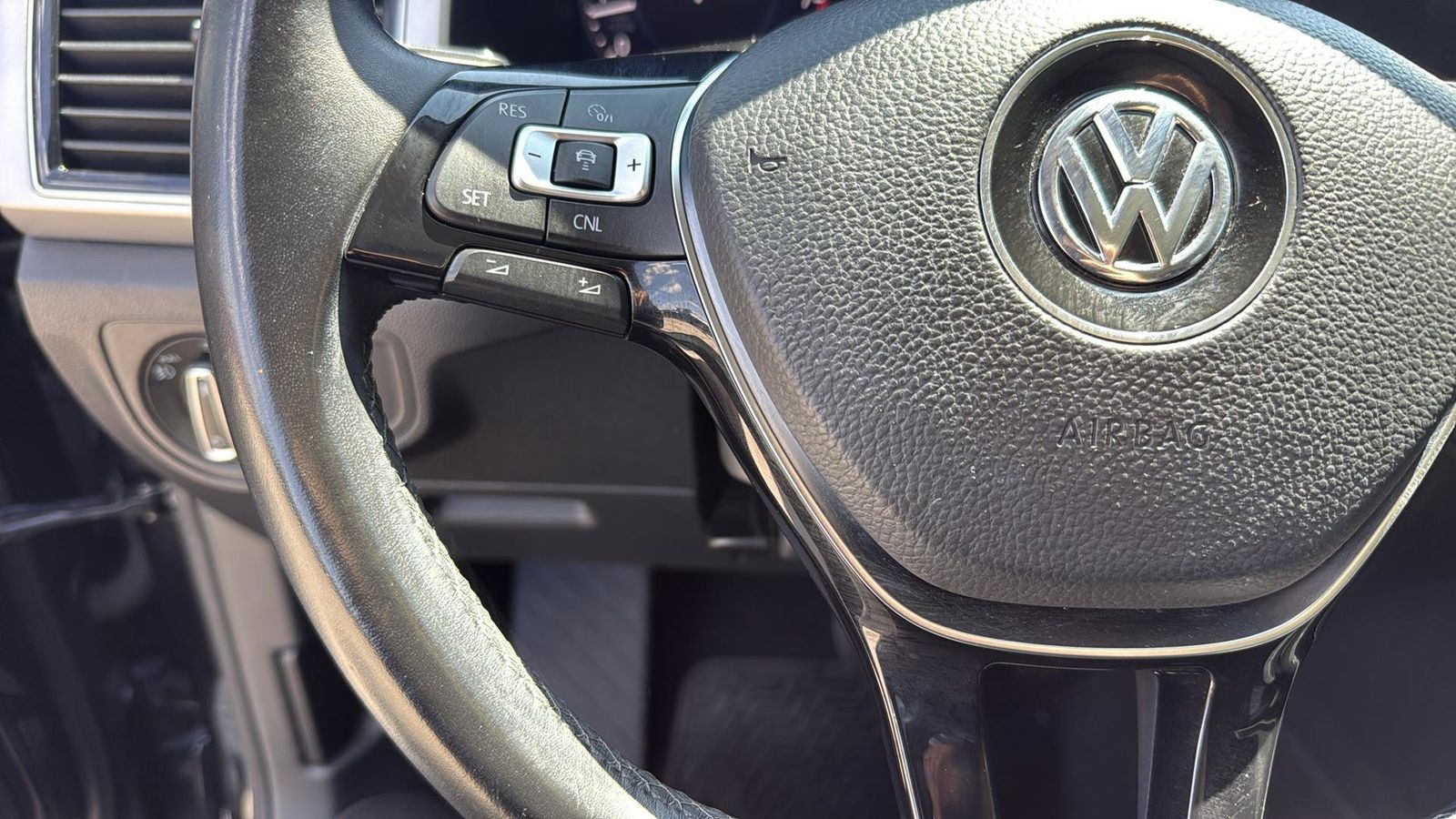 Used Car 2018 Volkswagen Atlas  Sel Premium For Sale Under $25,000 In Austin, Texas