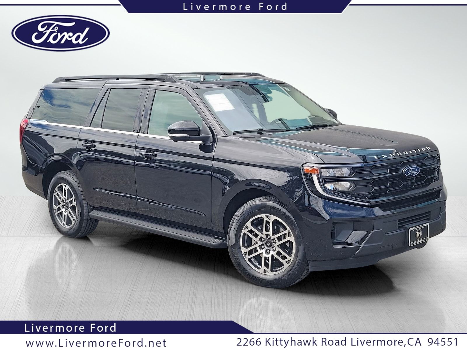 Black Metallic 2025 Ford Expedition SUV / Crossover 4X2 Automatic