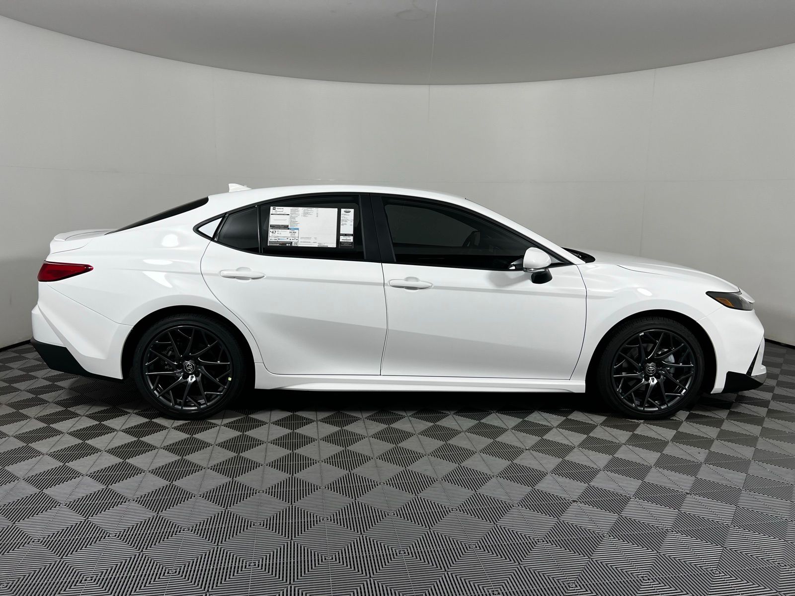 Thumbnail: 2026 Toyota Camry - 4