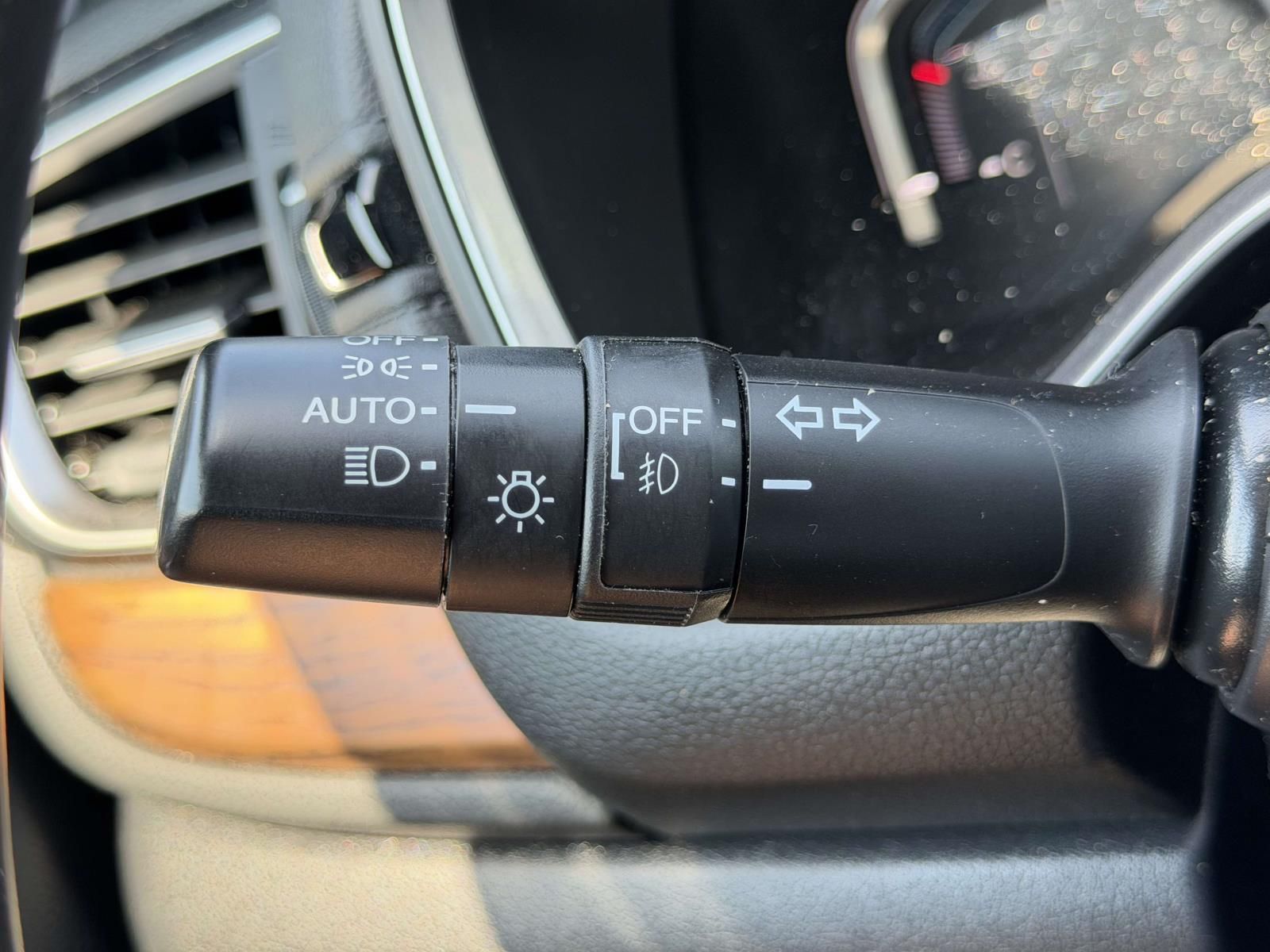 Used 2022  Honda EX-L image 31