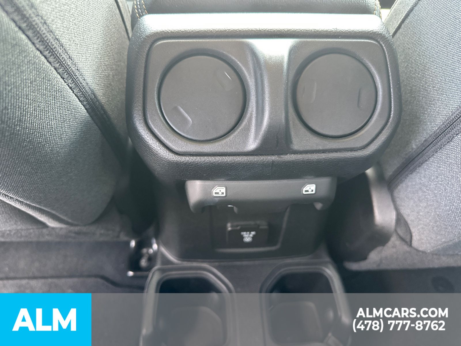 Used 2025 Gray Jeep Sahara image 25