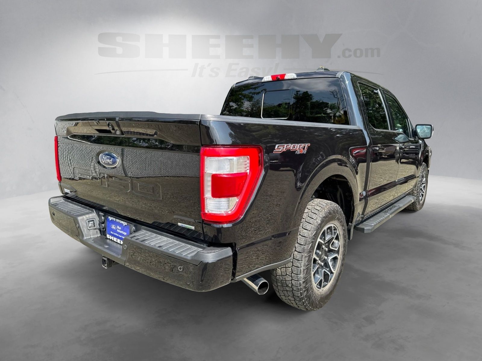 Certified Used 2022 Agate Black Metallic Ford Lariat image 13