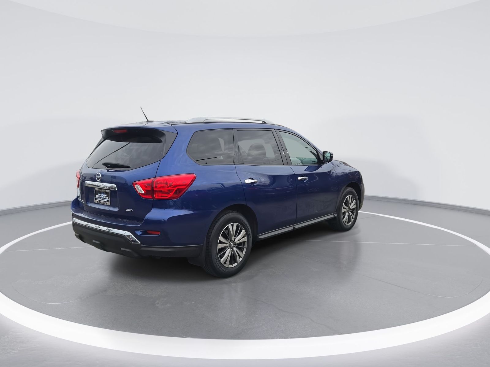 2018 Nissan Pathfinder S 8