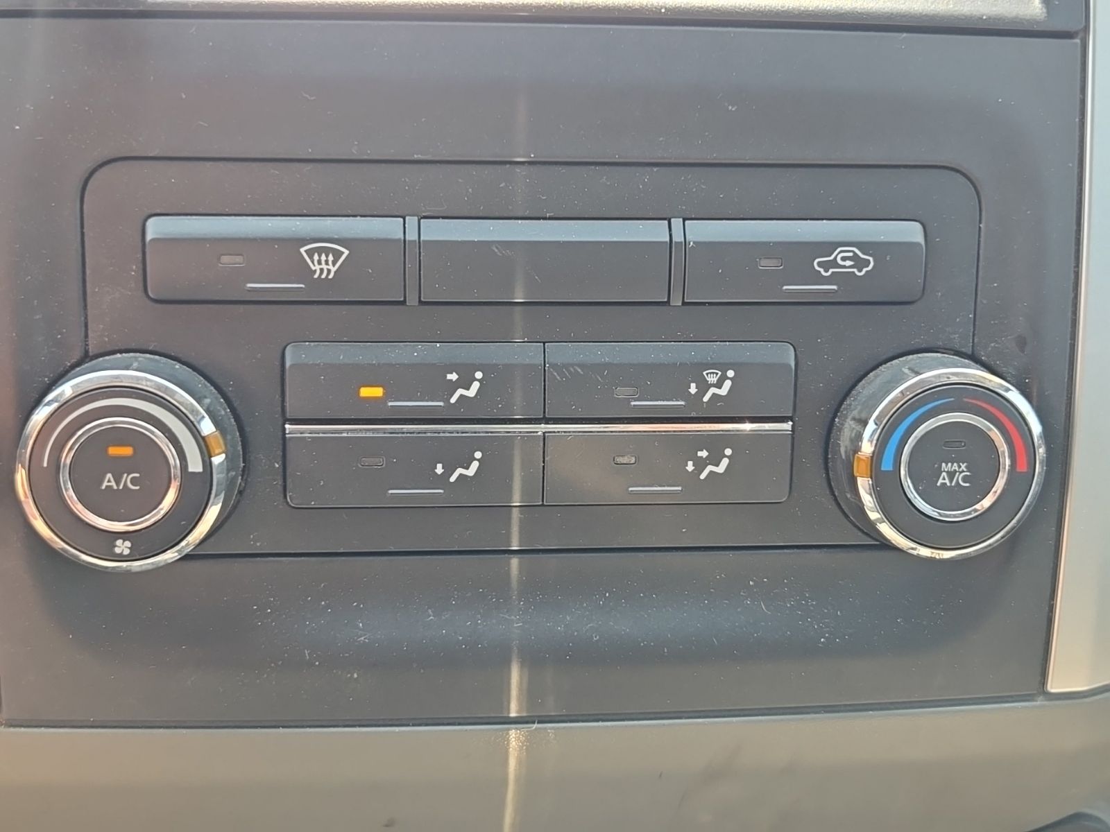 Used 2019 Gray Nissan SV image 20
