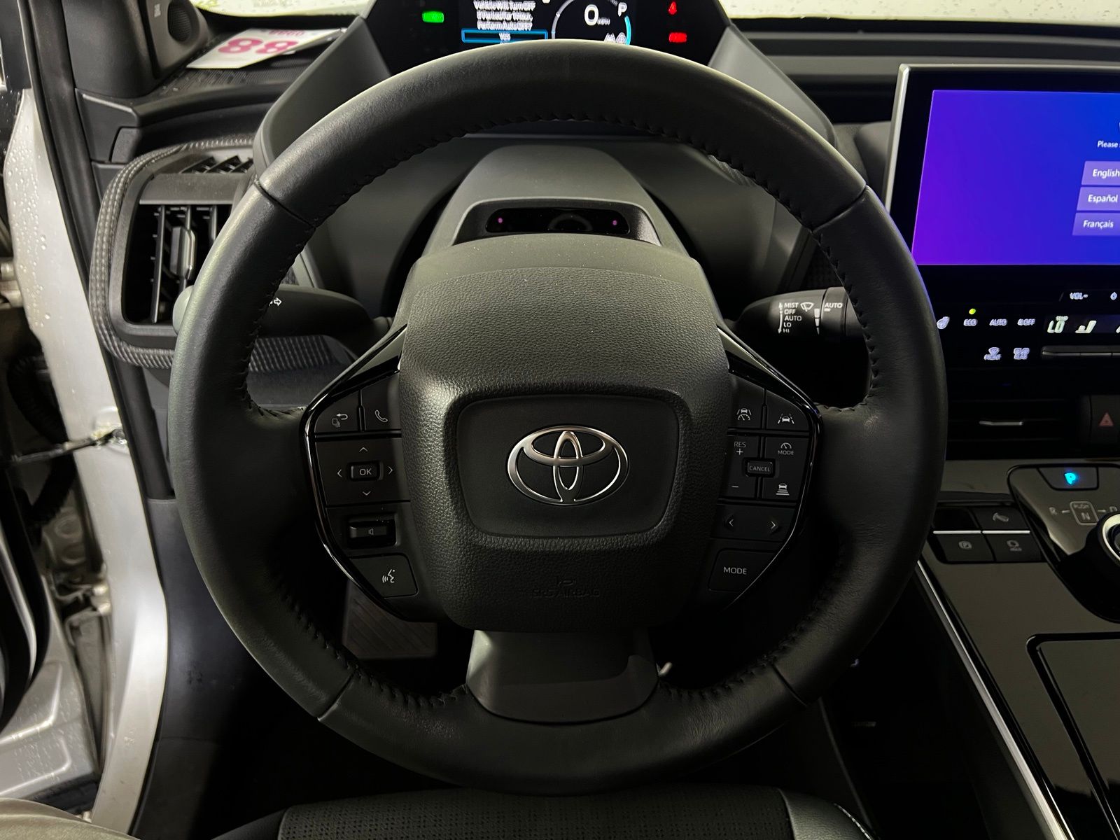 Thumbnail: 2024 Toyota bZ4X - 9