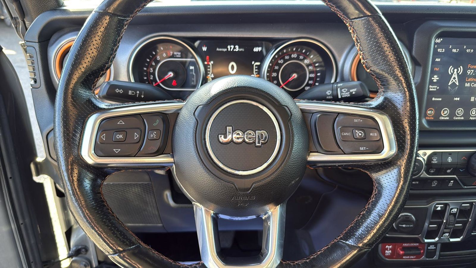 Used Car 2021 Jeep Gladiator  Mojave For Sale Under $40,000 In Austin, Texas