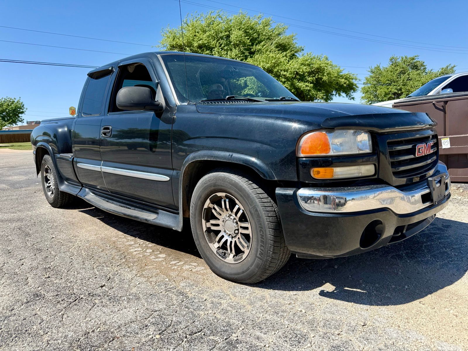 Onyx Black 2003 GMC Sierra 1500 SLE Extended Cab SB Pickup Truck Rear-Wheel Drive 4-Speed Automatic Overdrive