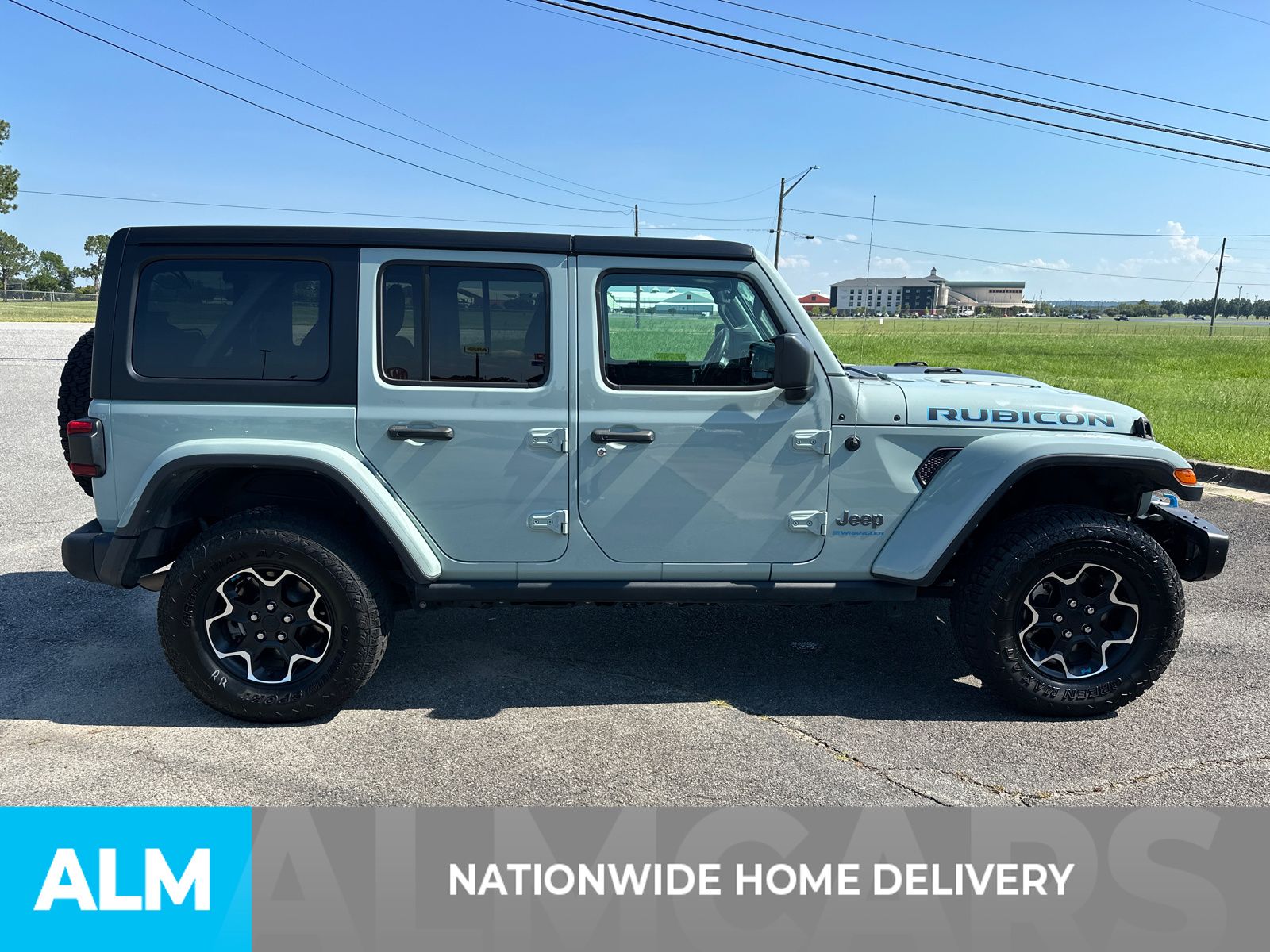 Used 2023 Gray Jeep Rubicon 4xe image 4