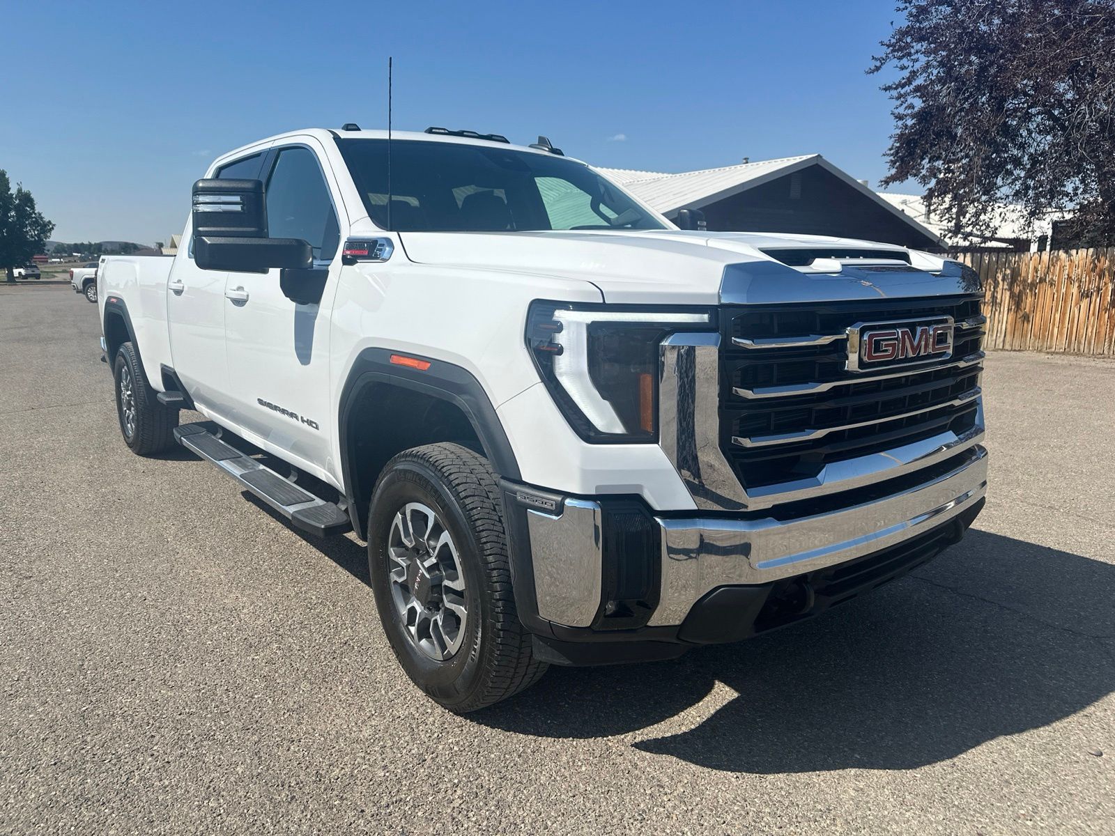 2025 GMC Sierra 3500HD SLE Crew Cab 4WD