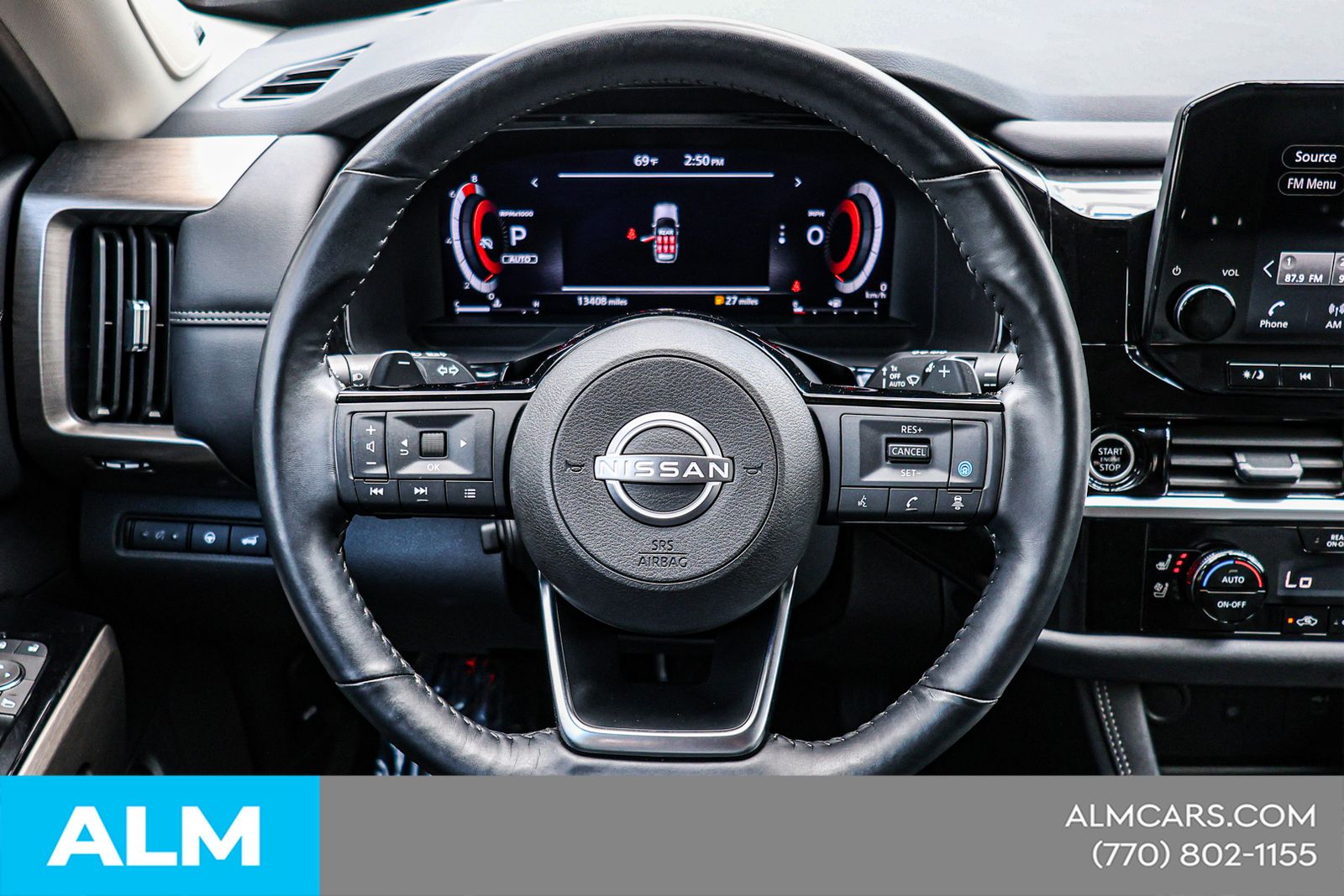 Used 2024 Gray Nissan Platinum image 25