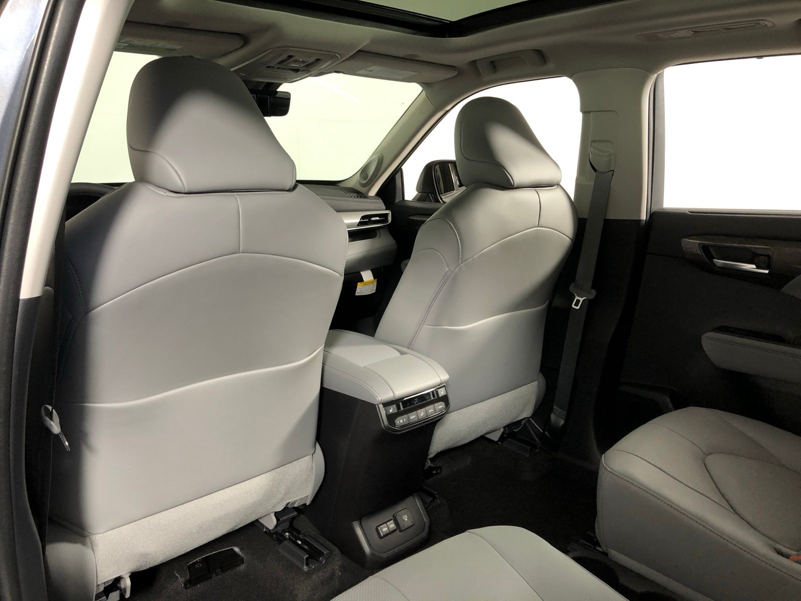 2025 Toyota Highlander Platinum 18