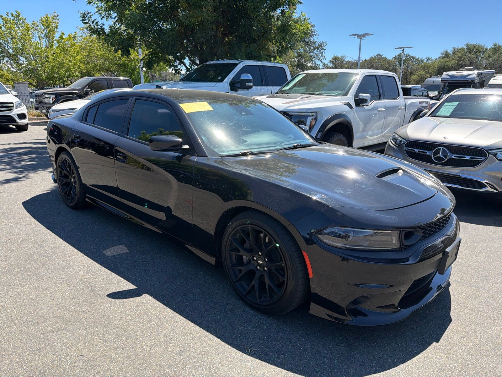 Pitch Black Clearcoat 2022 Dodge Charger Sedan Rear-Wheel Drive 8-Speed Automatic