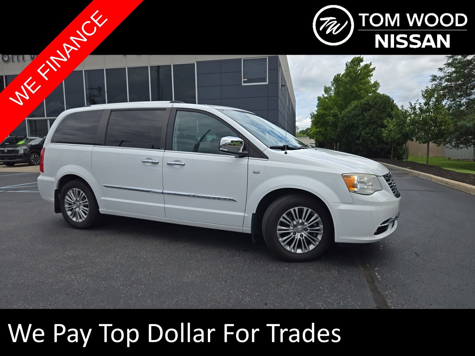 Bright White Clearcoat 2014 Chrysler Town & Country Minivan Front-Wheel Drive 6-Speed Automatic