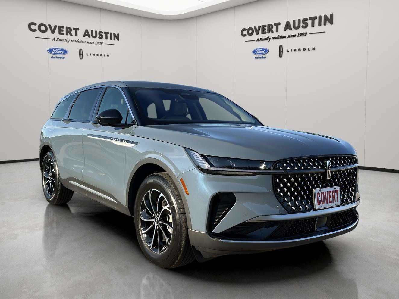 Used Car 2025 Lincoln Nautilus  Premiere For Sale Under $50,000 In Austin, Texas