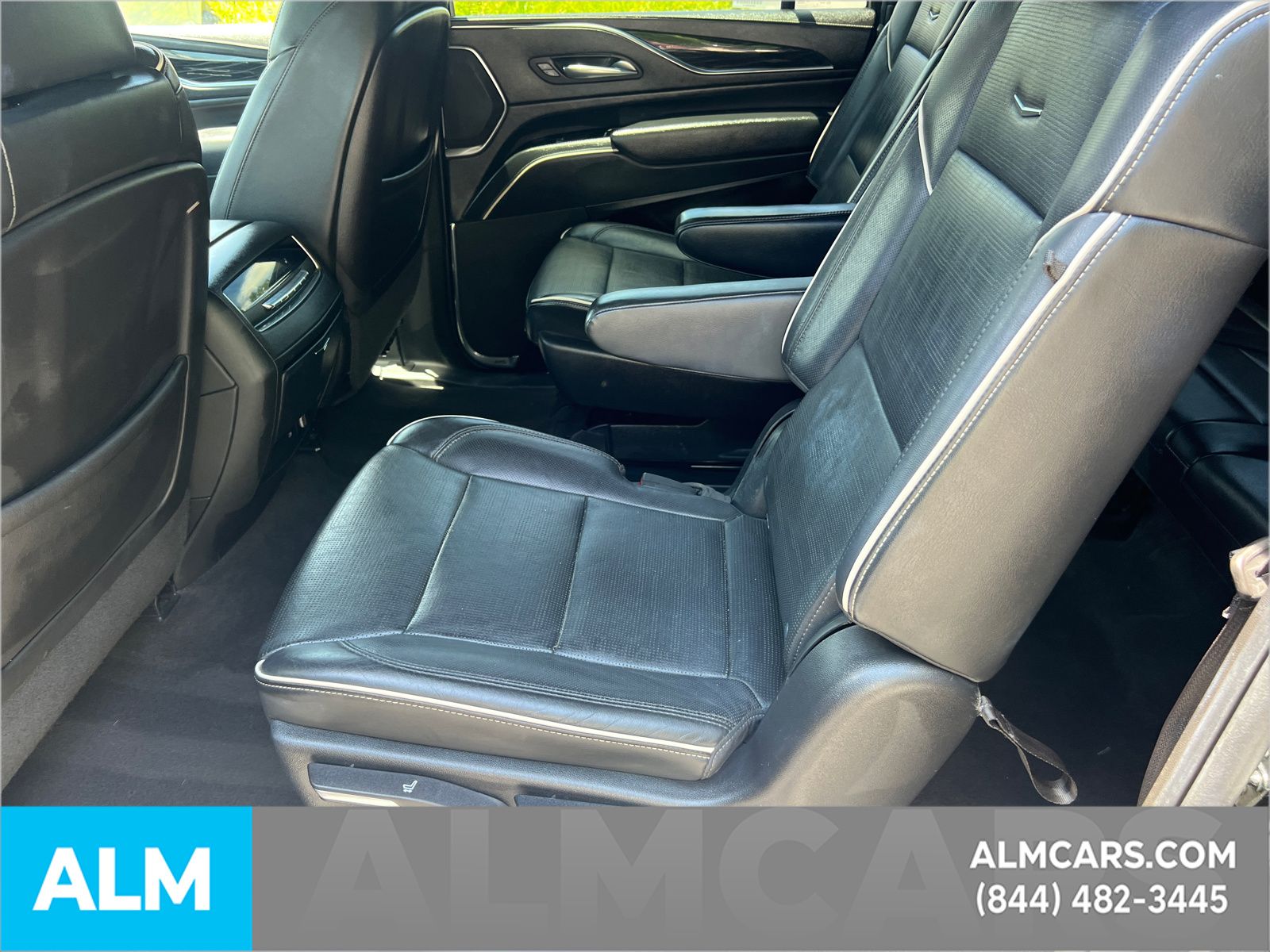 Used 2022 Black Cadillac Sport image 28
