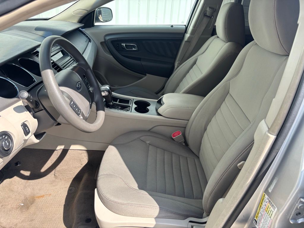 Used Car 2010 Ford Taurus  Se For Sale Under $10,000 In Austin, Texas