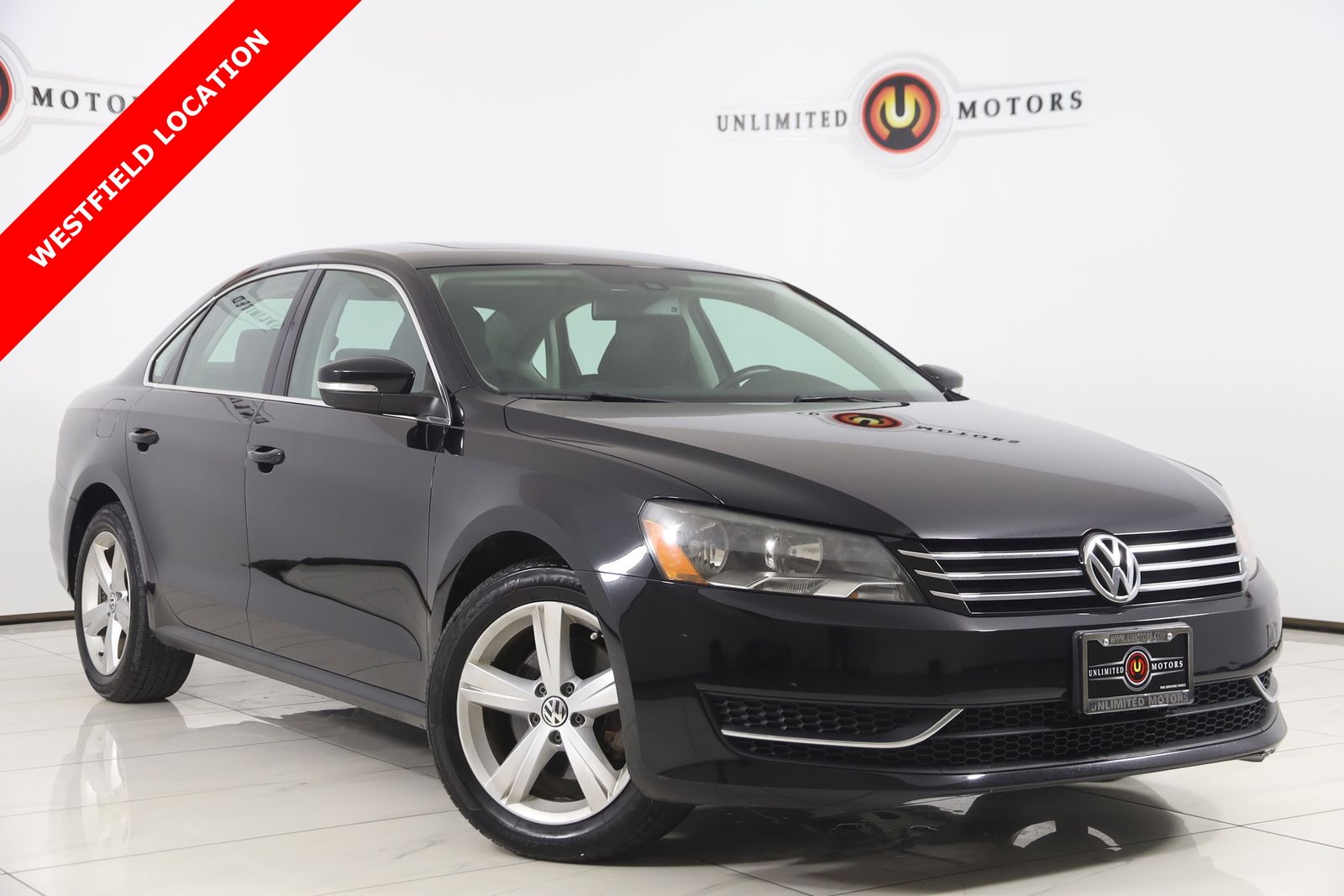 Black 2013 Volkswagen Passat SE Sedan Front-Wheel Drive 6-Speed Automatic