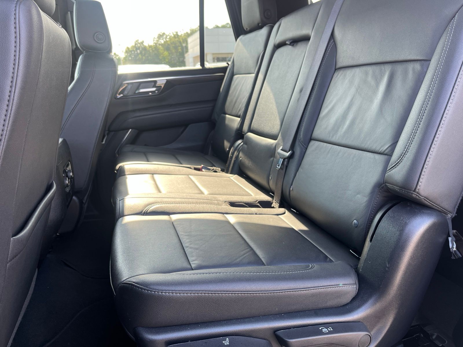 2025 Chevrolet Tahoe LT - 11
