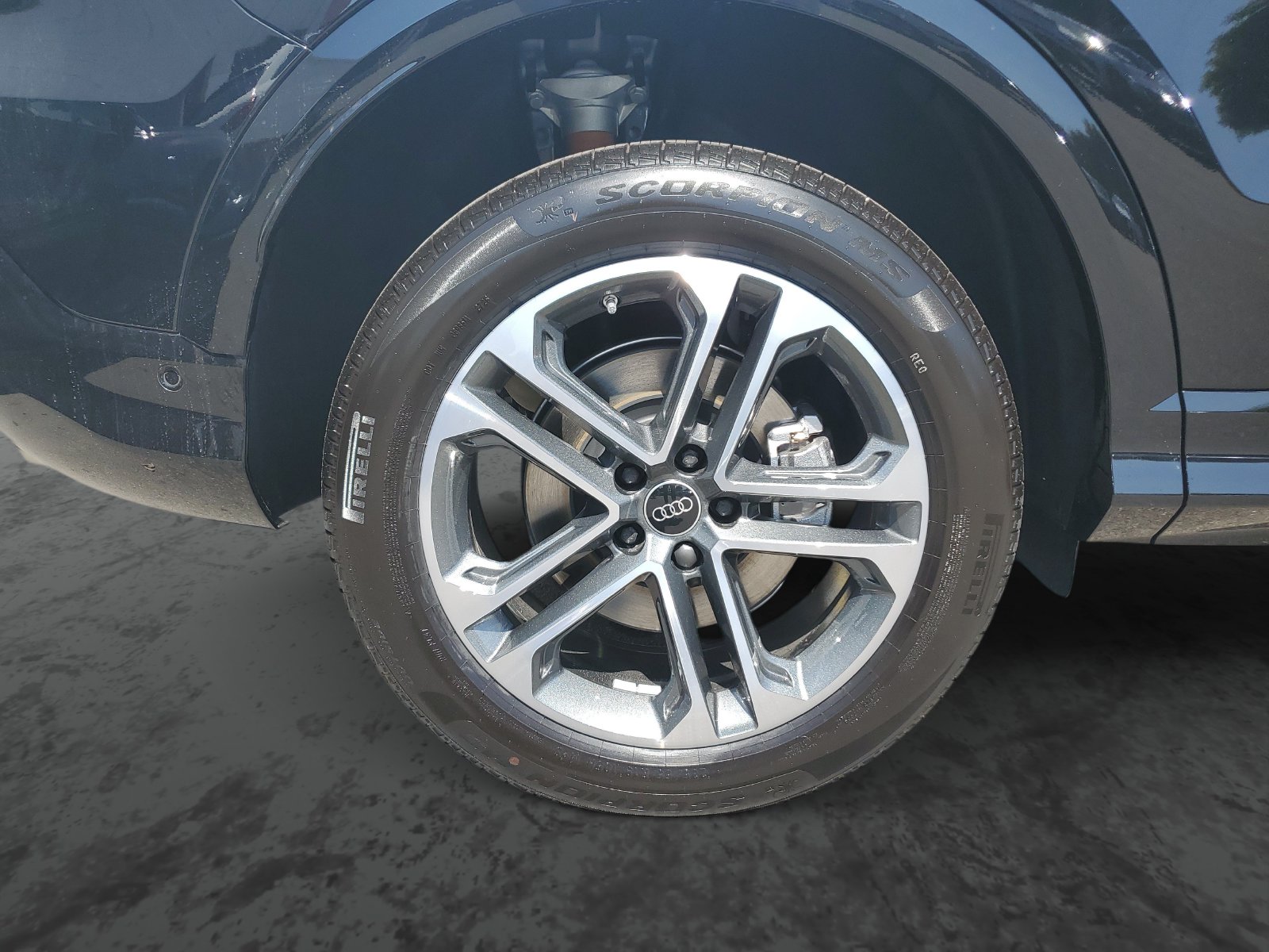 Vehicle photo