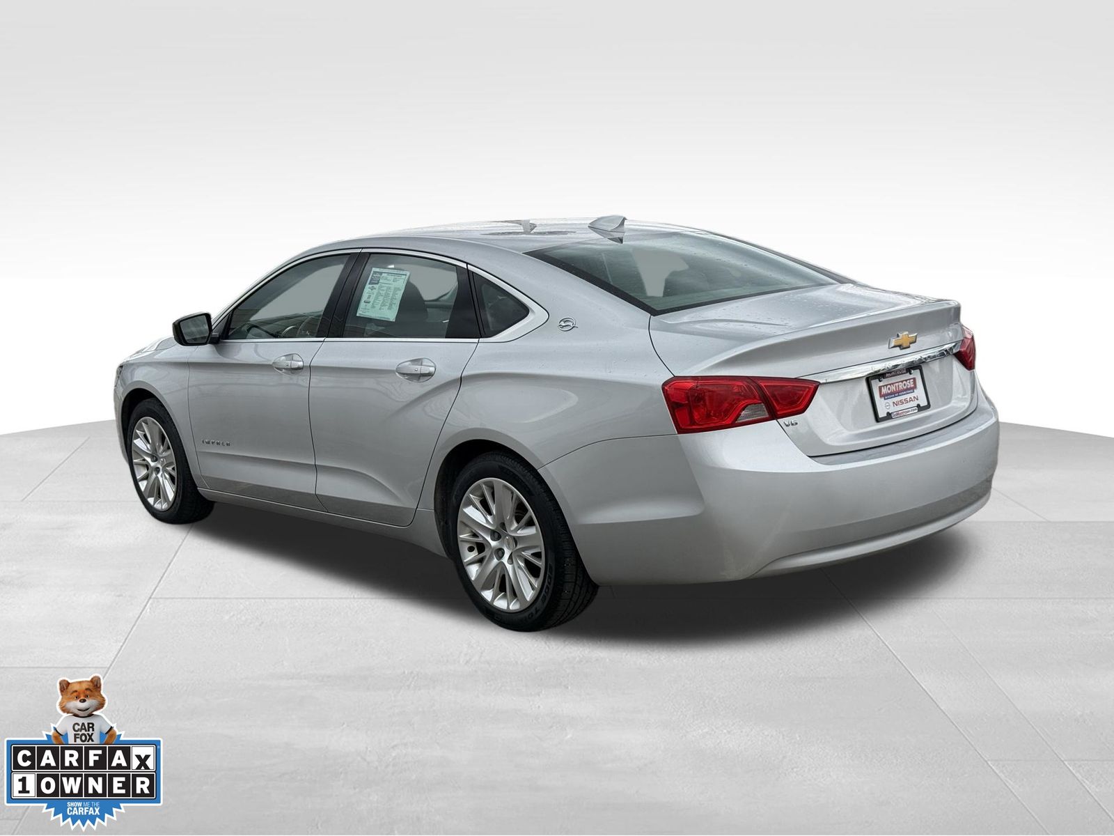 View vehicle photo 5