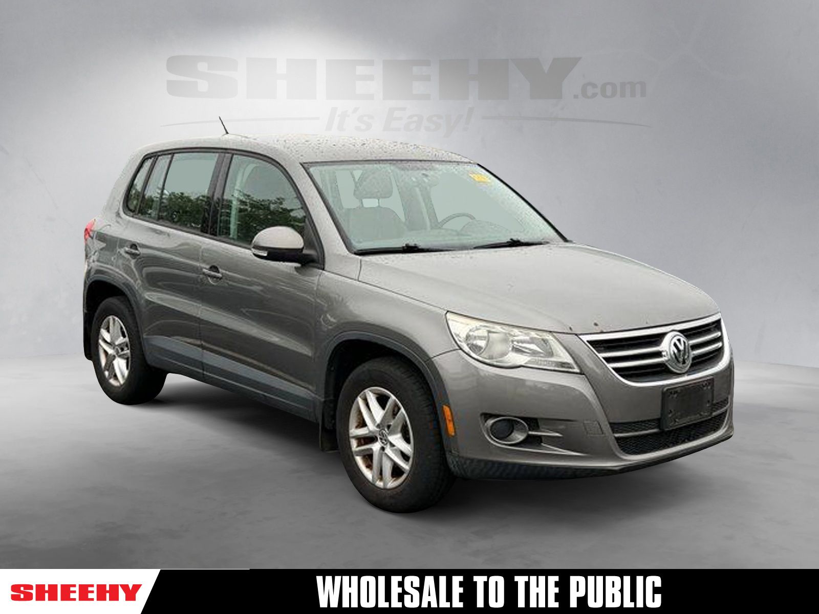 Candy White 2011 Volkswagen Tiguan SUV / Crossover Front-Wheel Drive 6-Speed Manual