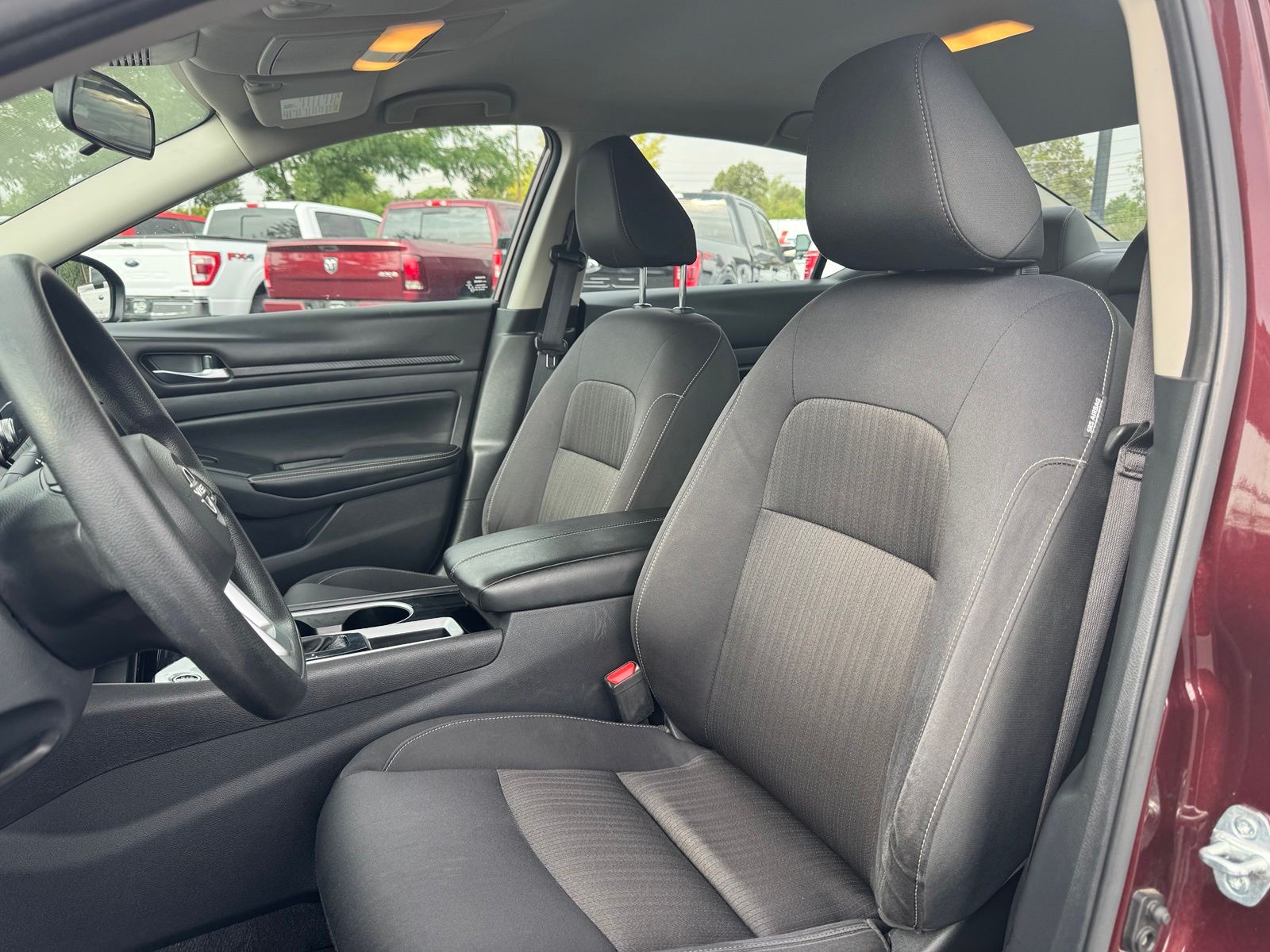 Used 2024 Nissan Altima Sedan