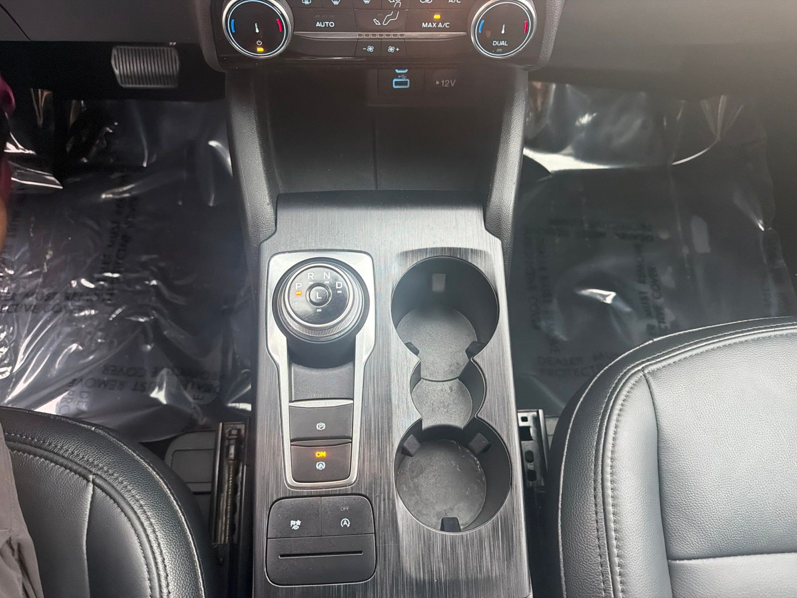 Certified Used 2022 Blue Metallic Ford SE image 18