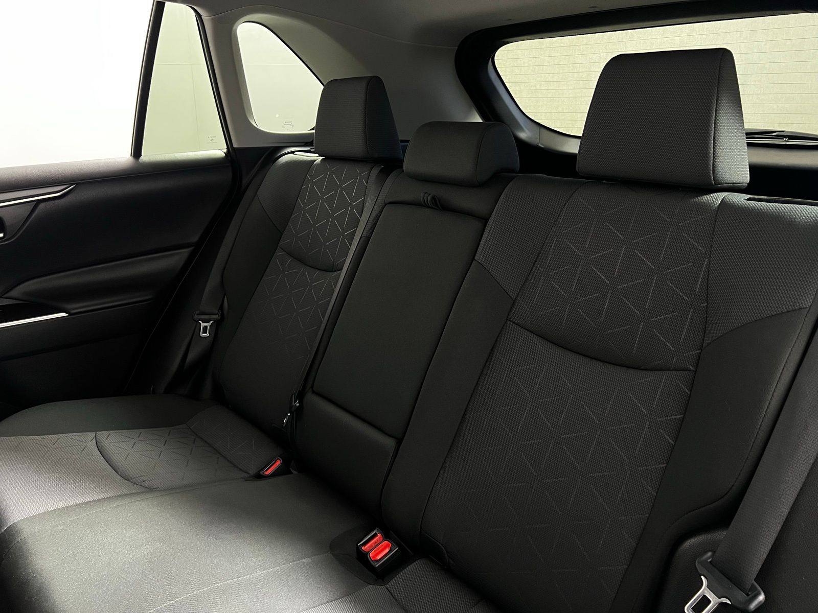 Thumbnail: 2025 Toyota RAV4 - 22