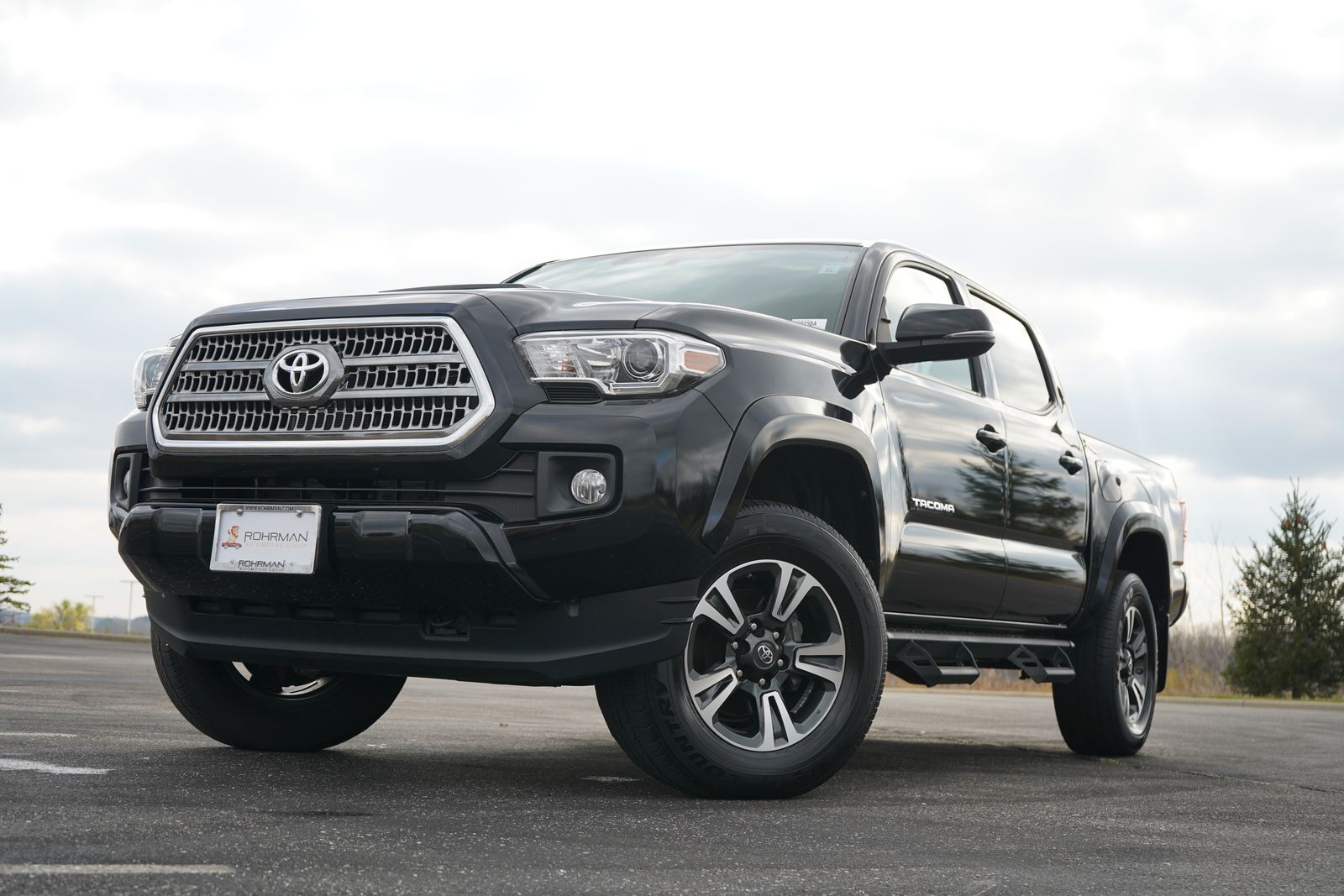 2017 Toyota Tacoma SR5 31