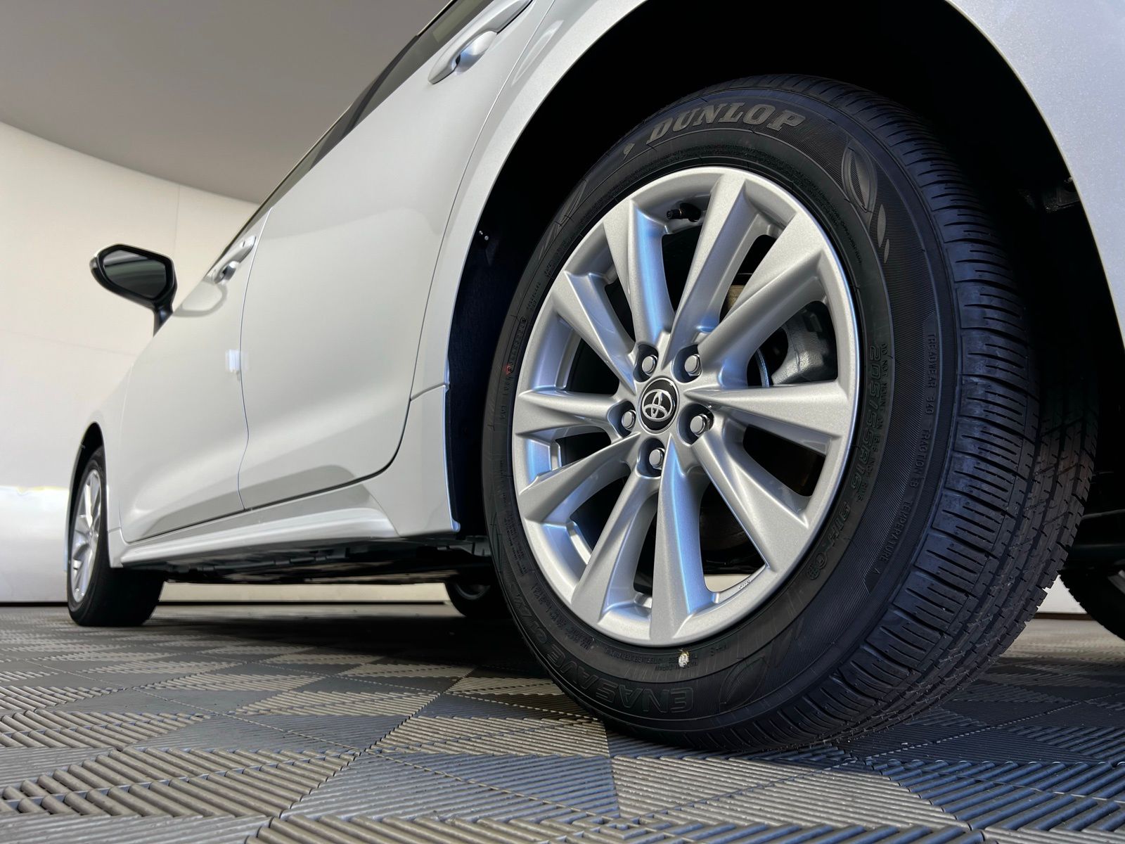 Thumbnail: 2025 Toyota Corolla - 22