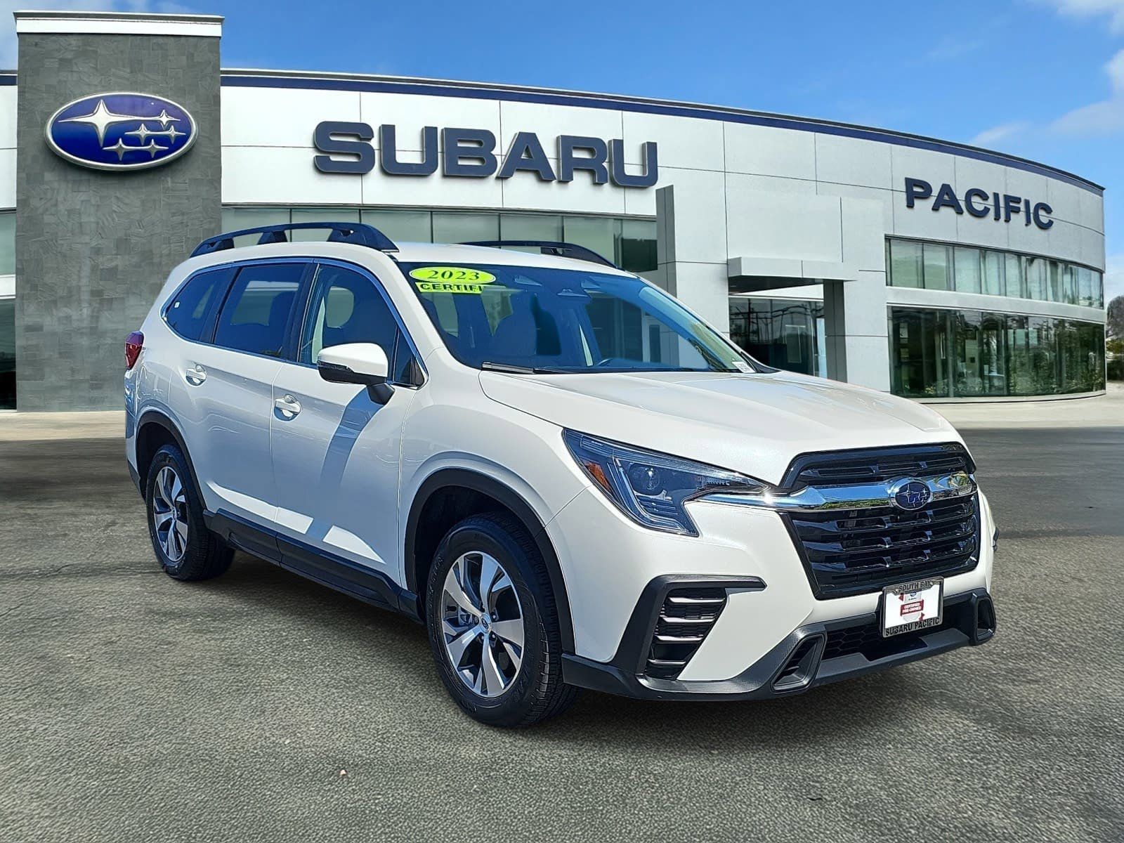 Crystal White Pearl 2023 Subaru Ascent Premium 7-Passenger AWD SUV / Crossover All-Wheel Drive Continuously Variable Transmission