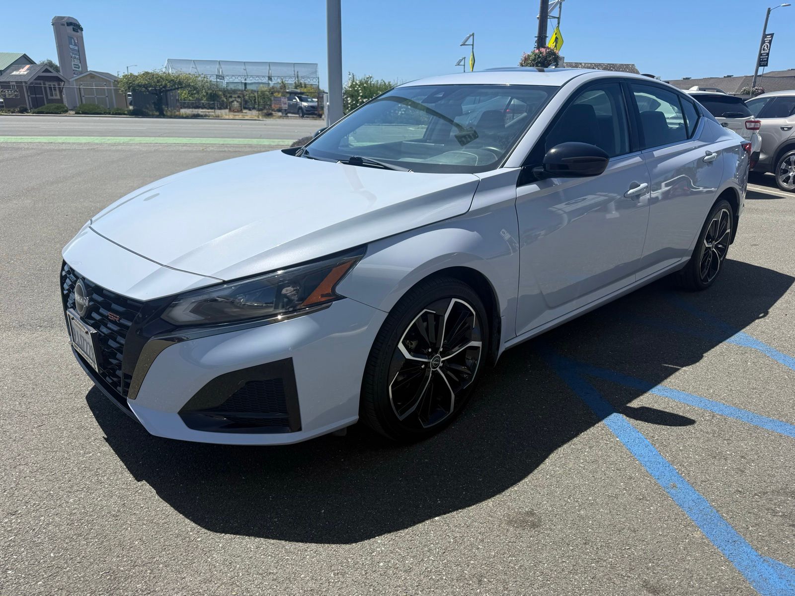 Used 2023 Gray Nissan 2.5 SR image 4