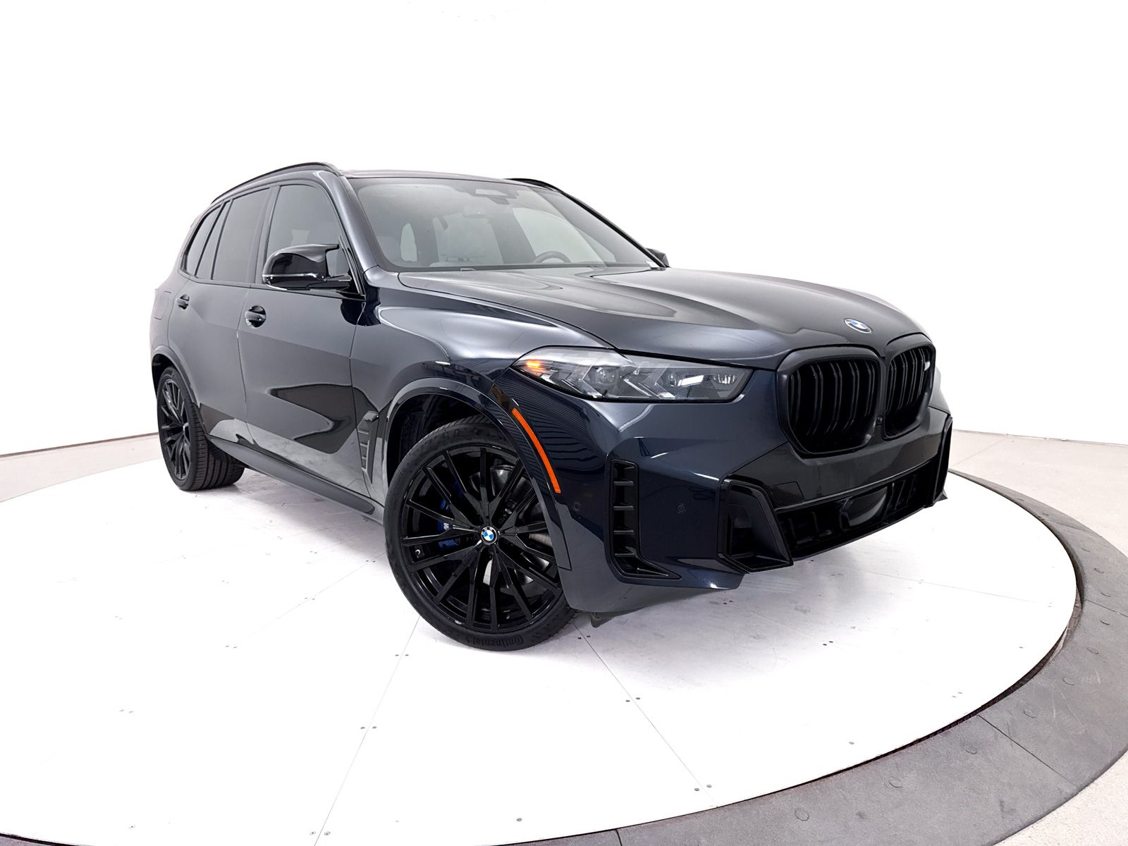 2024 BMW X5 M60i