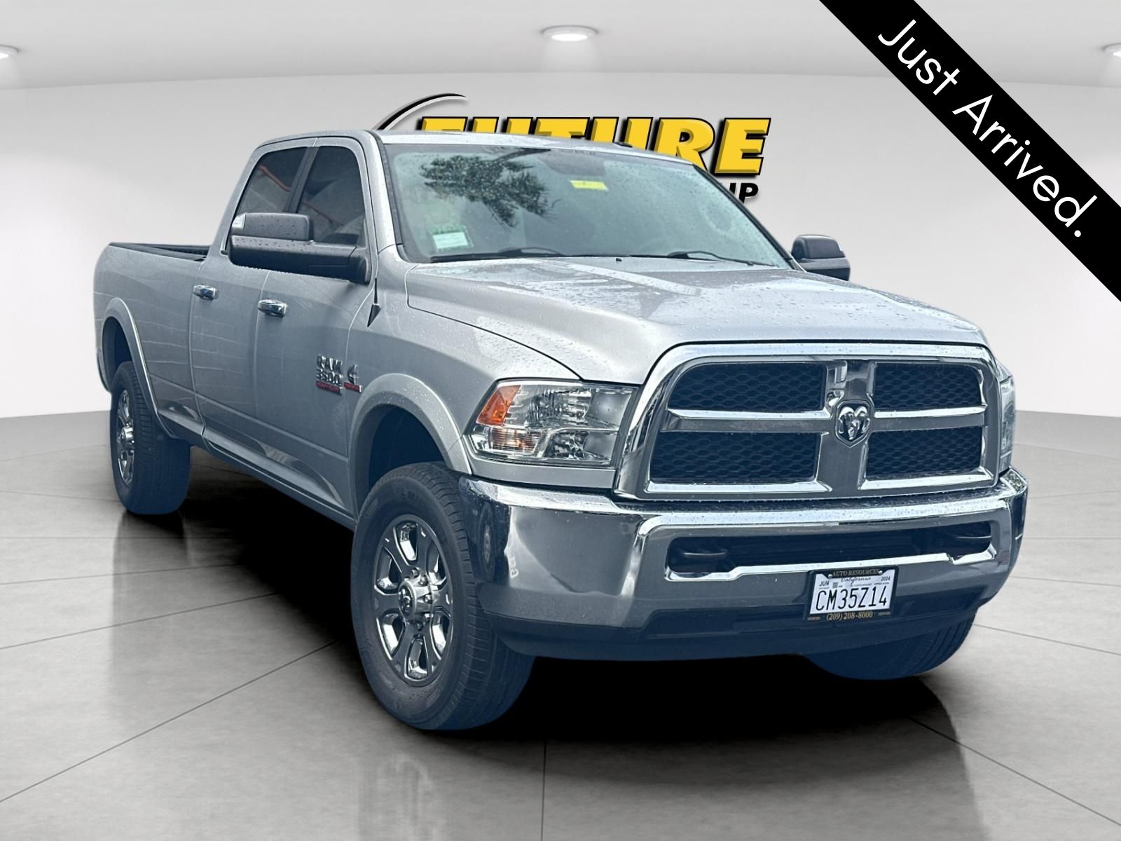 Bright Silver Clearcoat Metallic 2015 RAM 3500 SLT Crew Cab LB 4WD Pickup Truck Four-Wheel Drive 6-Speed Automatic