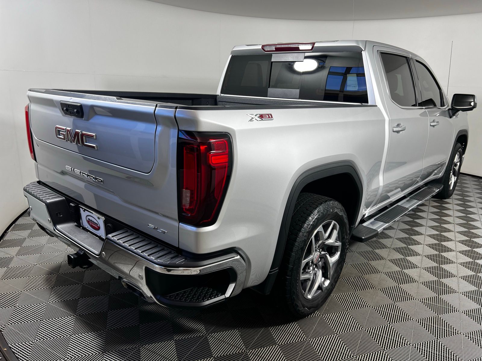 2022 GMC Sierra 1500 SLT 5