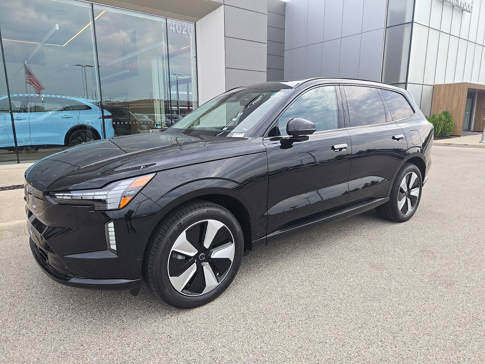 Onyx Black 2026 Volvo EX90 SUV / Crossover All-Wheel Drive 1-Speed Automatic