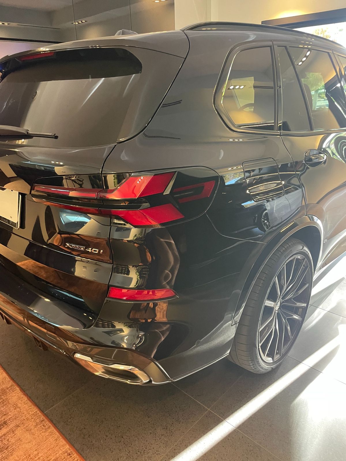 2025 BMW X5 xDrive40i — full photo 5 of 7