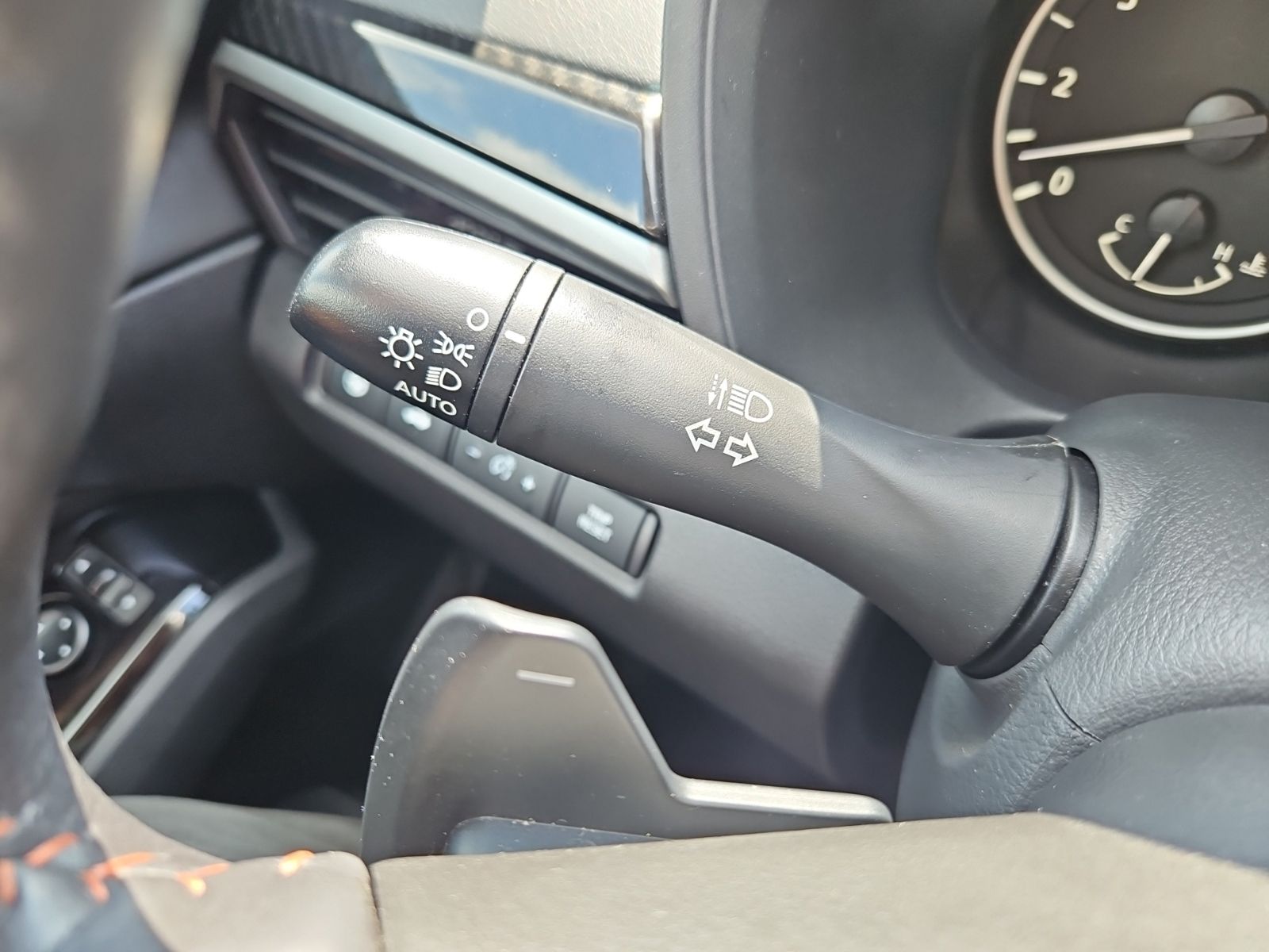 Used 2023 Gray Nissan 2.0 SR image 37