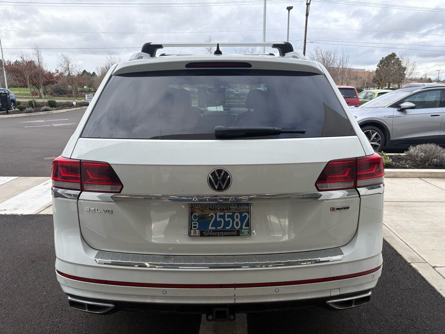 2021 Volkswagen Atlas 3.6L SEL Premium R-Line 4MOTION's photo