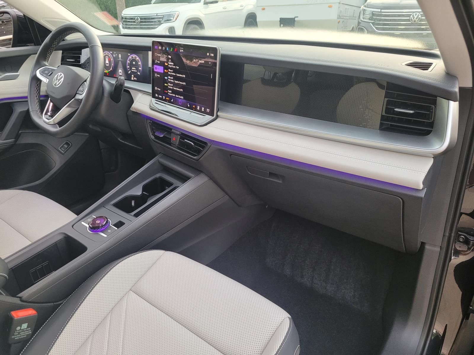 used 2025 Volkswagen Tiguan car, priced at $29,300