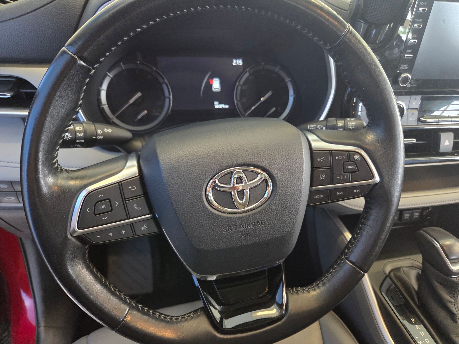 Used 2020 Red Toyota XLE image 37