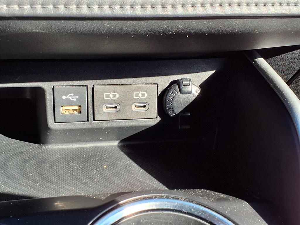 2022 Toyota Highlander XLE White at DeMontrond Mazda