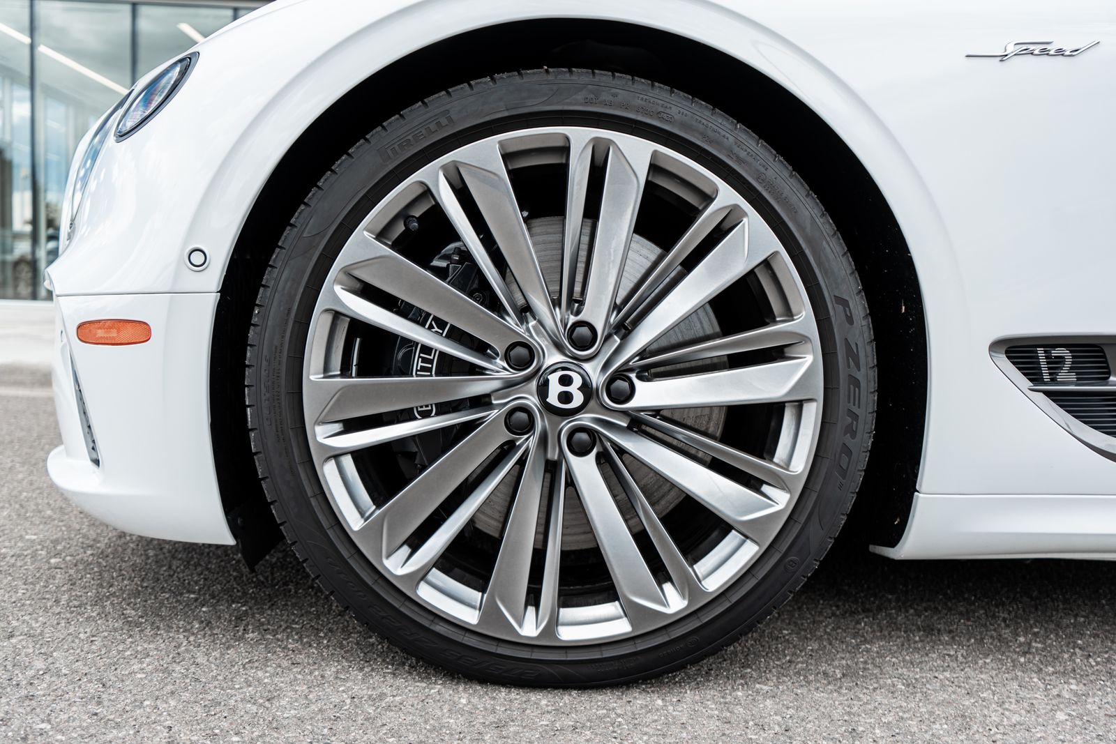 2024 Bentley Continental GTC Mulliner - Photo 6