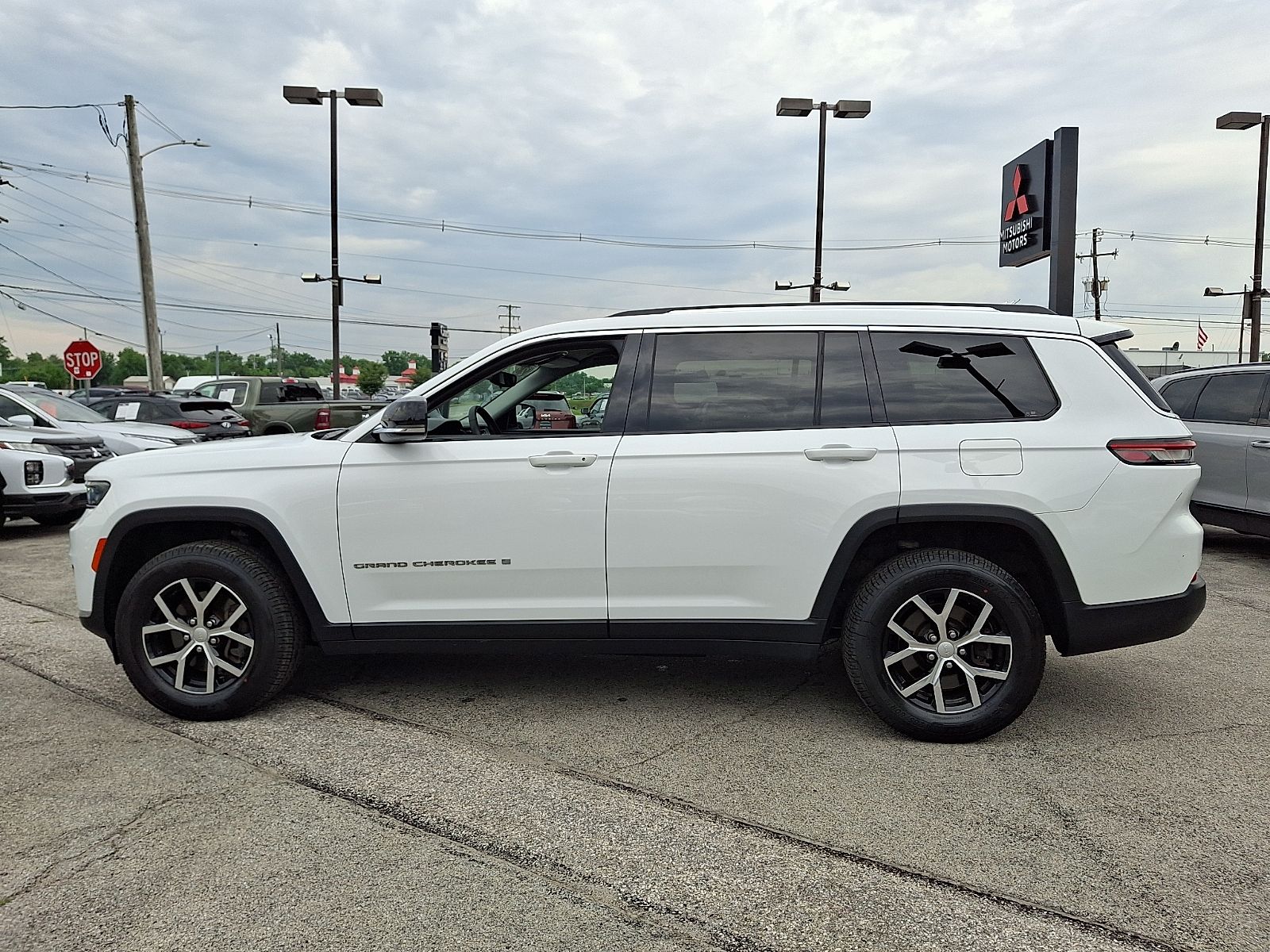 Used 2023 Jeep Grand Cherokee L SUV