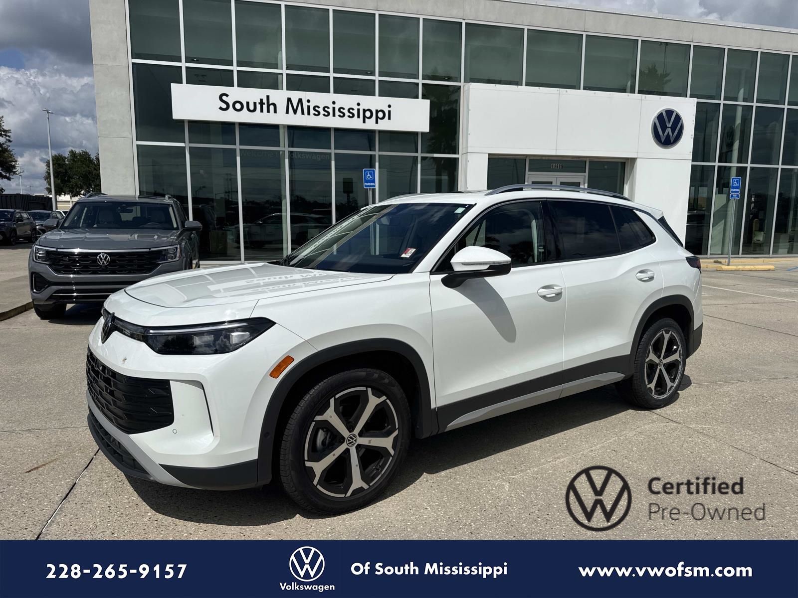White 2026 Volkswagen Tiguan SUV / Crossover Front-Wheel Drive 8-Speed Automatic