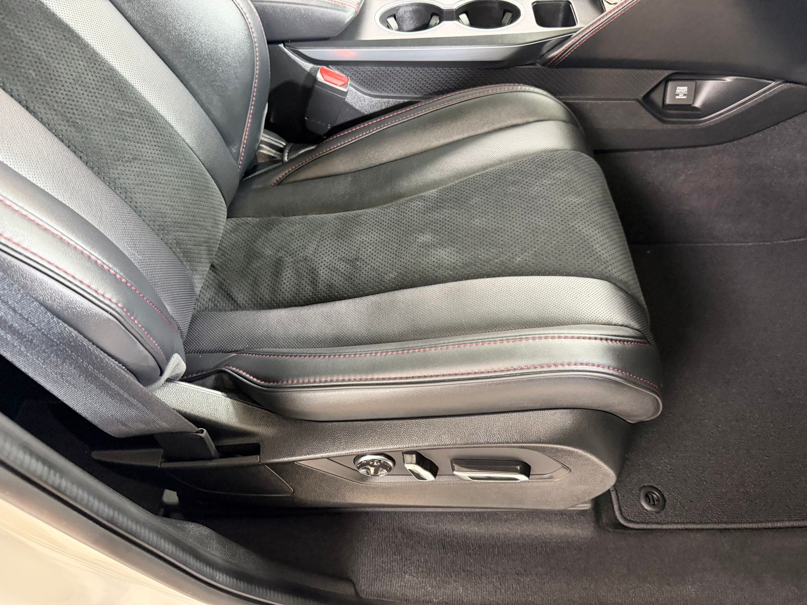 Used 2023  Acura A-Spec image 47