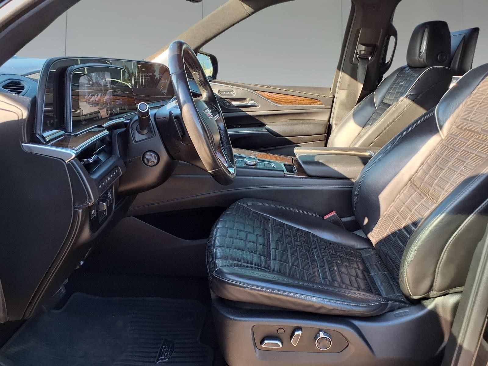2021 Cadillac Escalade Premium Luxury Platinum Black at Bayway Cadillac Southwest