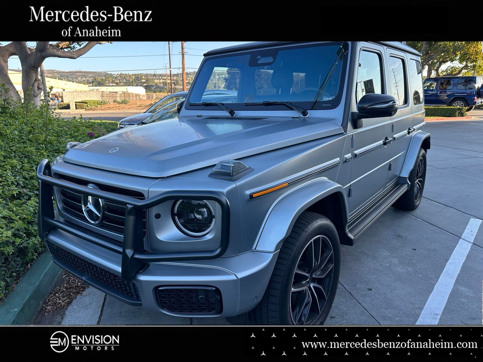 Gray (MANUFAKTUR Platinum Magno) 2026 Mercedes-Benz G-Class SUV / Crossover All-Wheel Drive 9-Speed Automatic